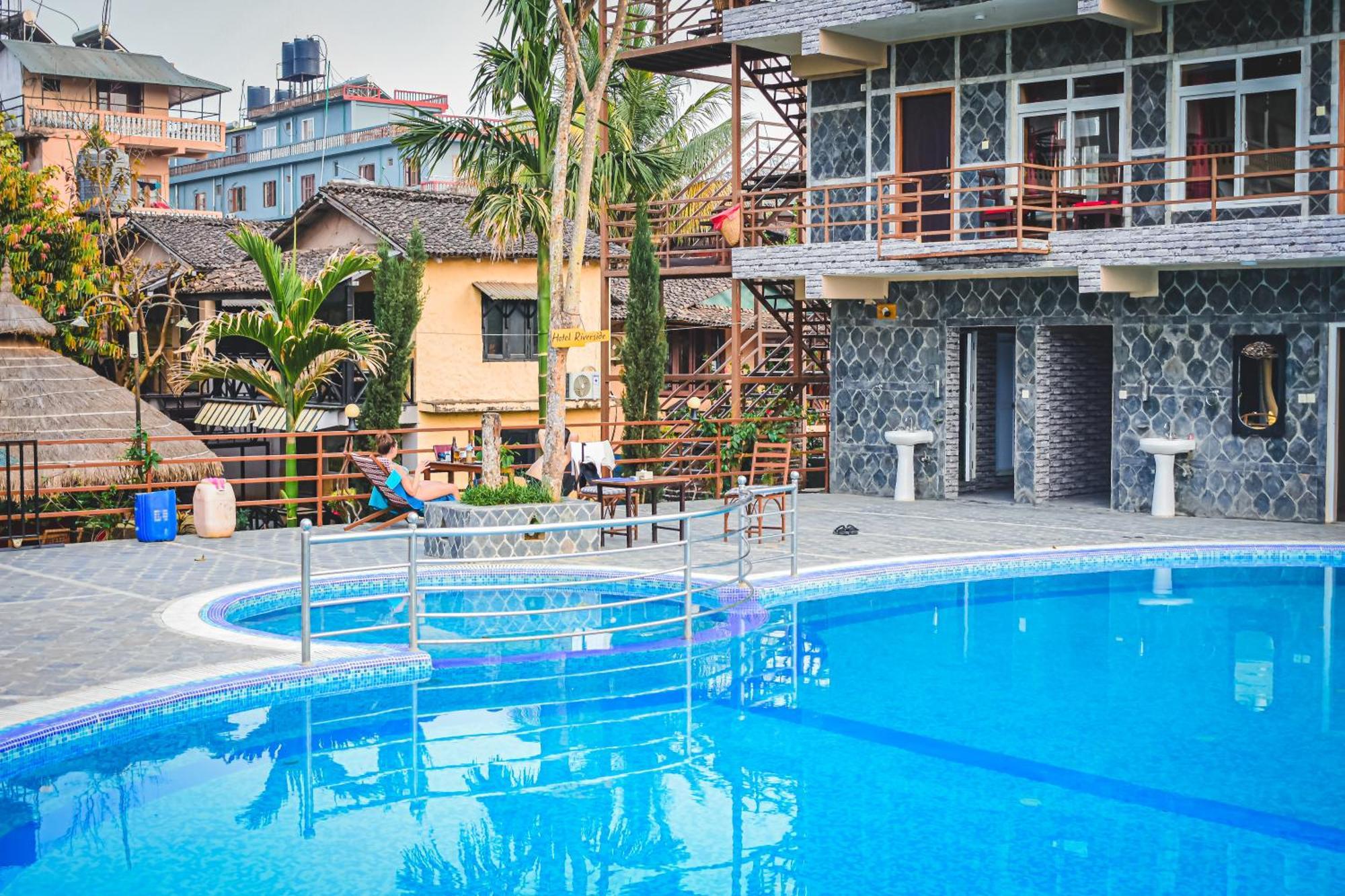 סאורהה Hotel Riverside With Swimming Pool מראה חיצוני תמונה